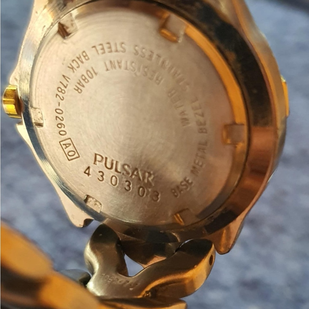 🦋10/$20🦋 Vintage Pulsar V782-0260 Silver/Goldtone/Blue Women's Diver Watch - Picture 4 of 4